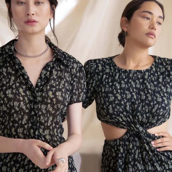 Who What Wear Plisse Collection NWT Drew Cutout Twist MIDI Dress Daisy Floral M - Picture 5 of 16